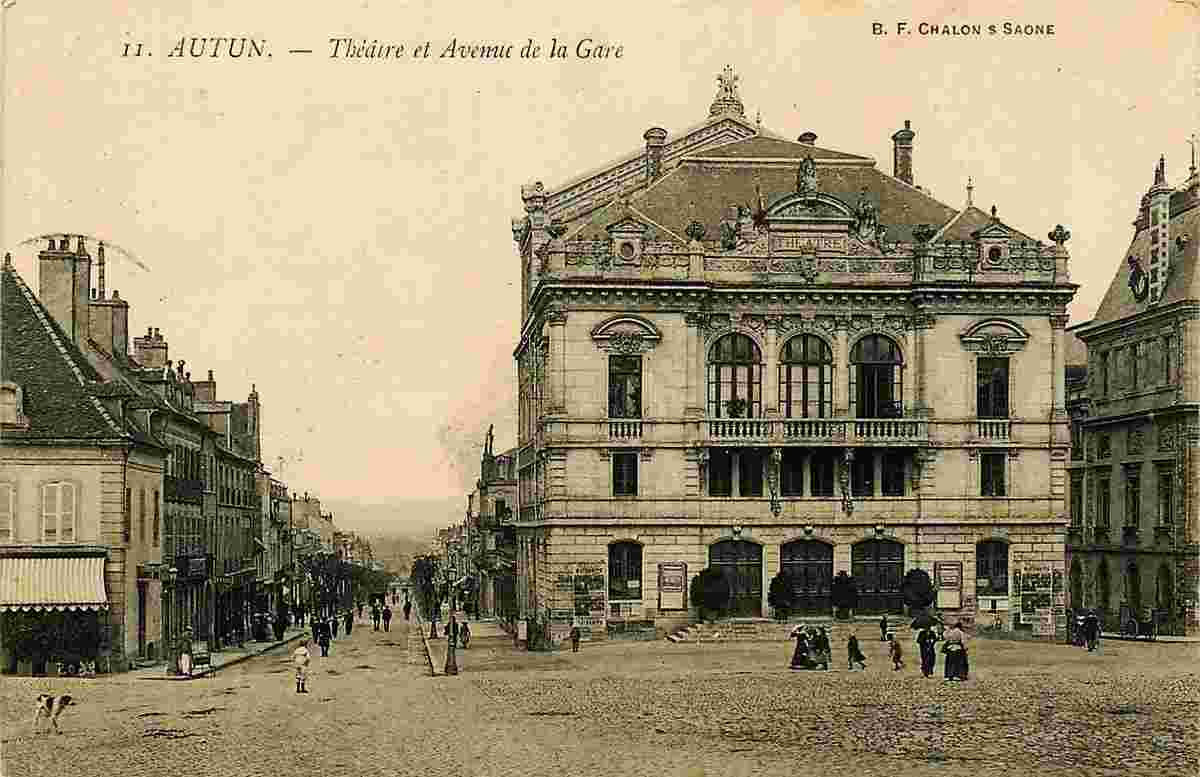 Autun. Théâtre et Avenue de la Gare