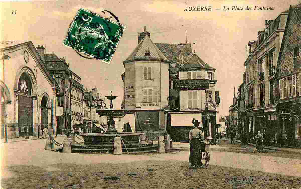 Auxerre. Place des Fontaines