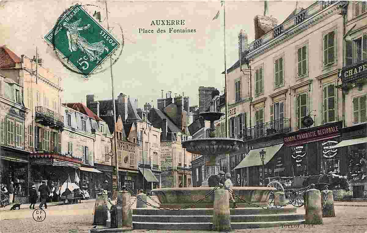 Auxerre. Place des Fontaines