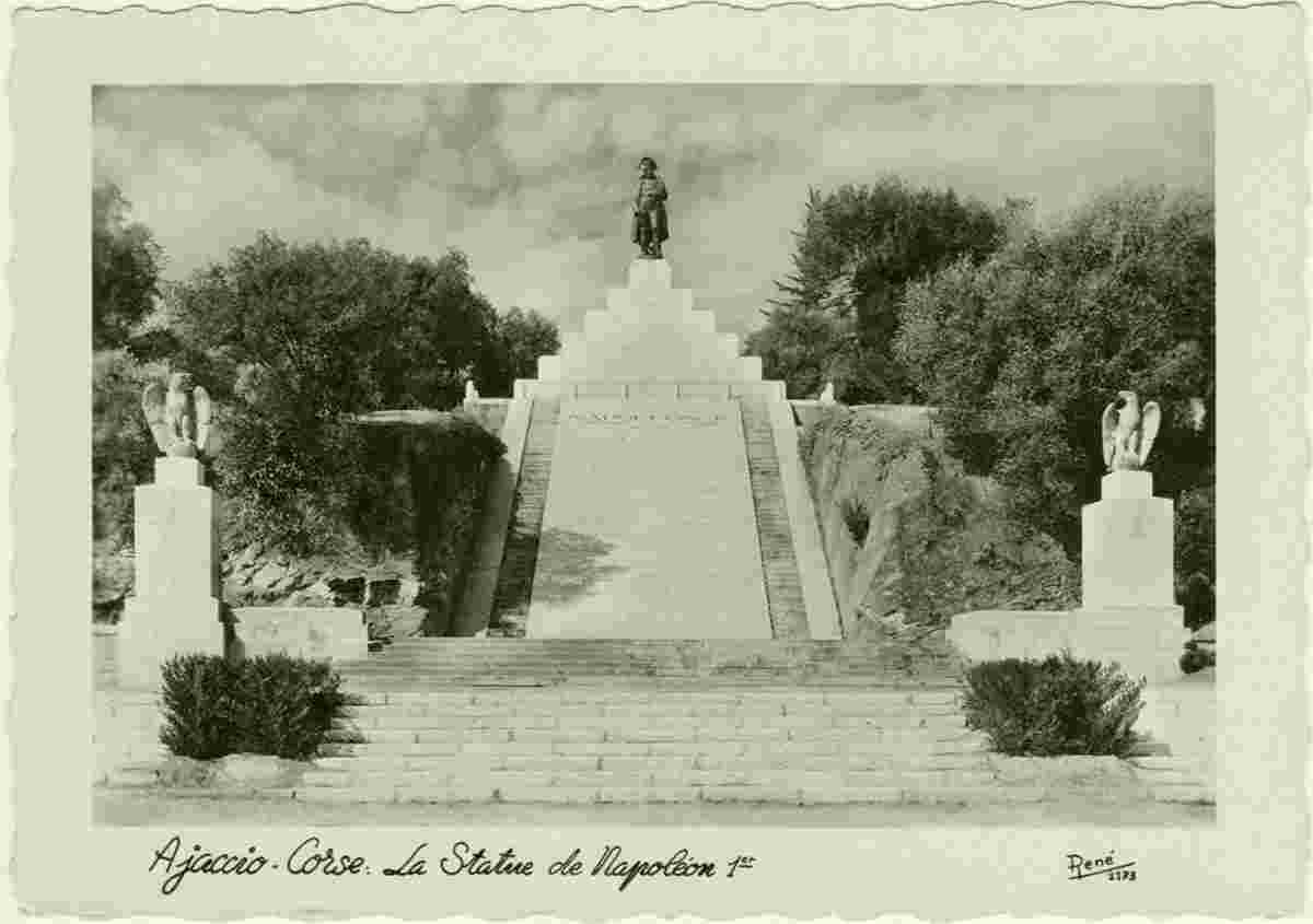 Ajaccio. La Statue de Napoleon, 1952