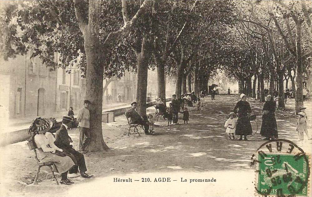 Agde. La Promenade, 1923