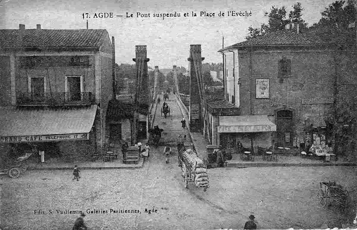 Agde. Le Pont Suspendu et la Place de l'Eveche, 1919