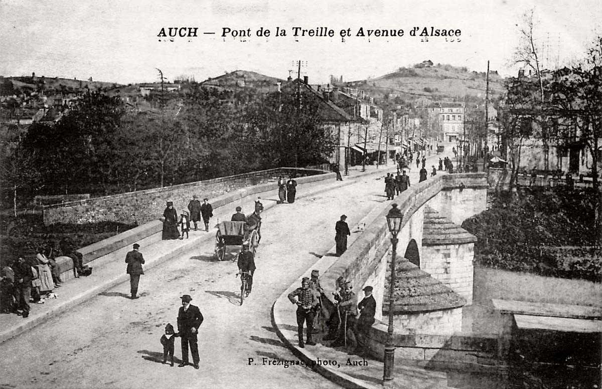 Auch. Pont de la Treille et Avenue d'Alsace