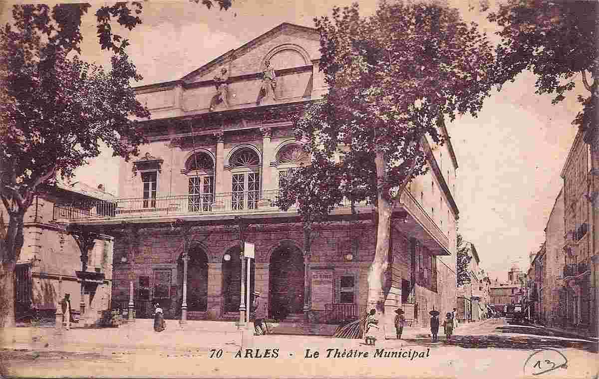 Arles. Le Théâtre Municipal