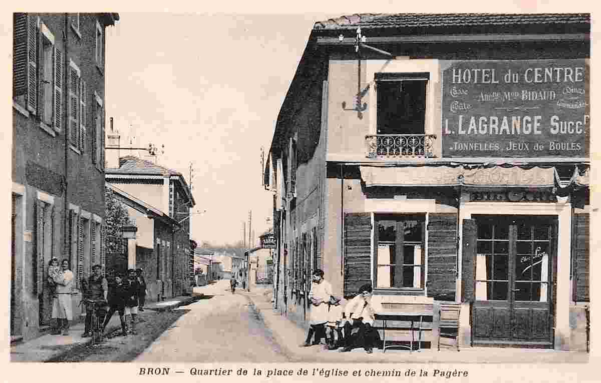Bron. Place de l'Église et Chemin de la Pagère, Hôtel du Centre Lagrange, 1948