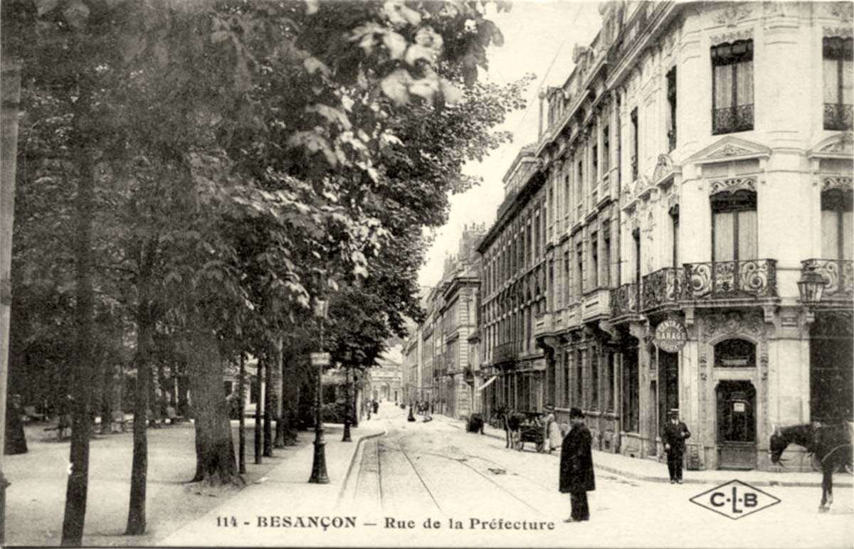 Besançon. Rue de la Préfecture