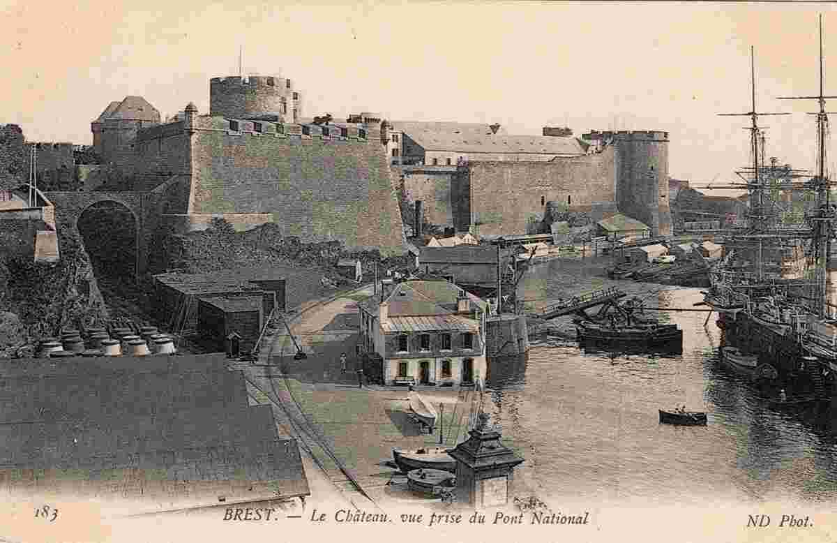 Brest. Le Château, vue prise du Pont National