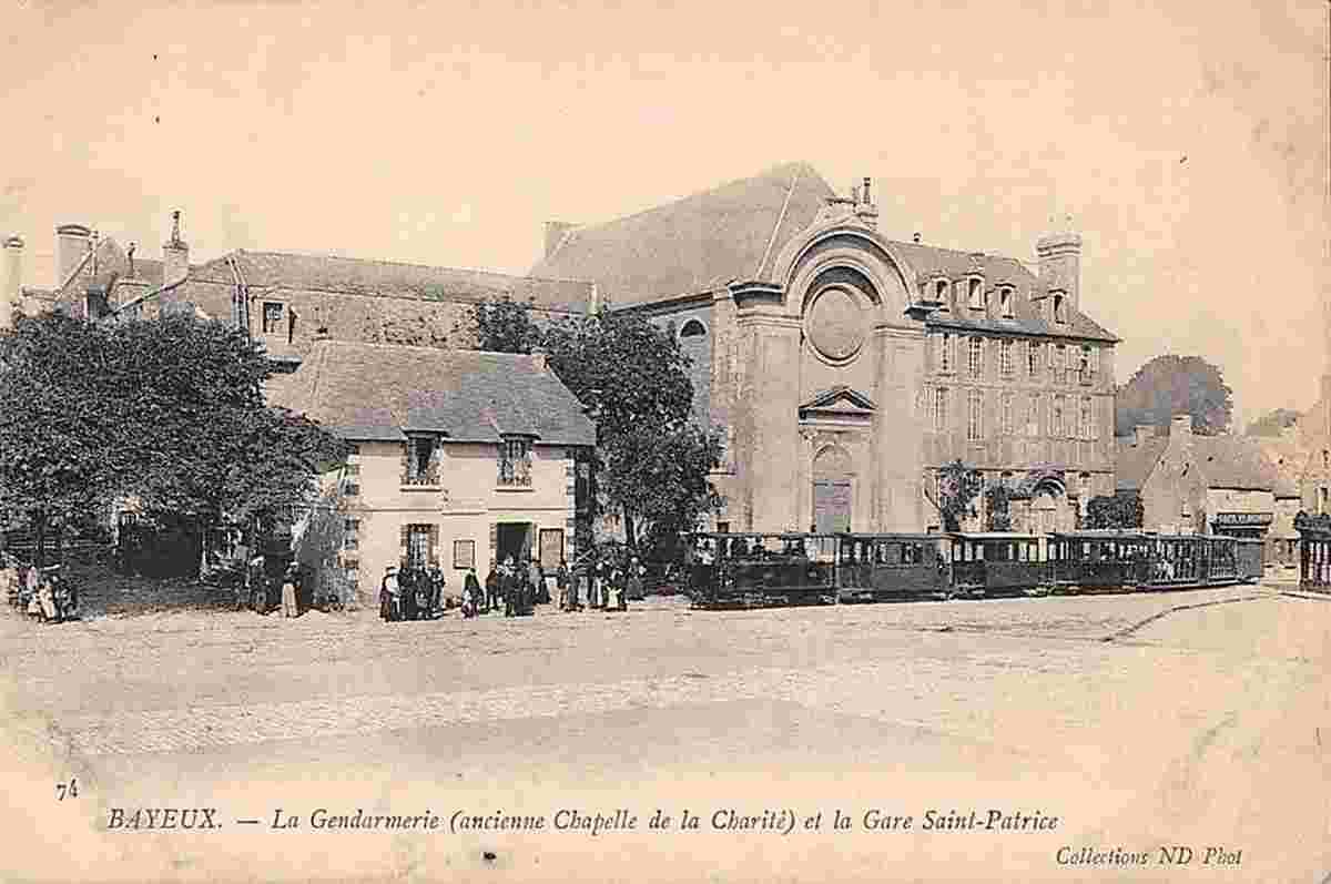 Bayeux. Place du Marché, La Gendarmerie et la Gare Saint Patrice, 1914