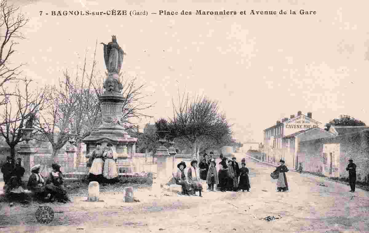 Bagnols-sur-Cèze. Place des Marronniers et avenue de la Gare
