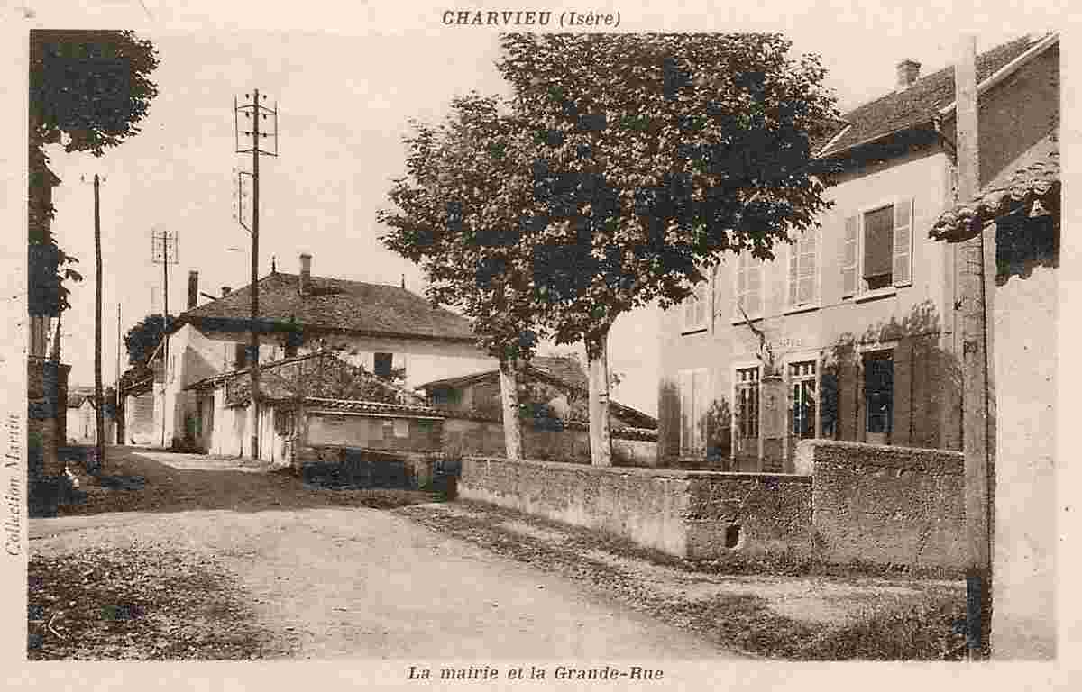 Charvieu-Chavagneux. La Mairie et la Grande Rue, 1939