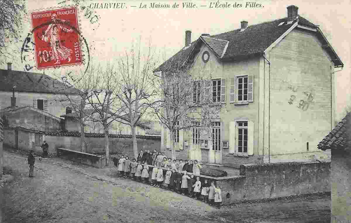 Charvieu-Chavagneux. Maison de Ville - École des filles, 1909