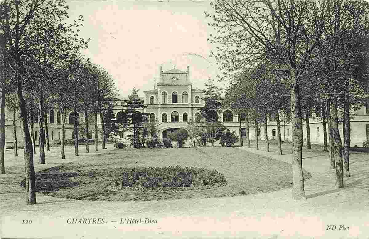 Chartres. L'Hotel-Dieu