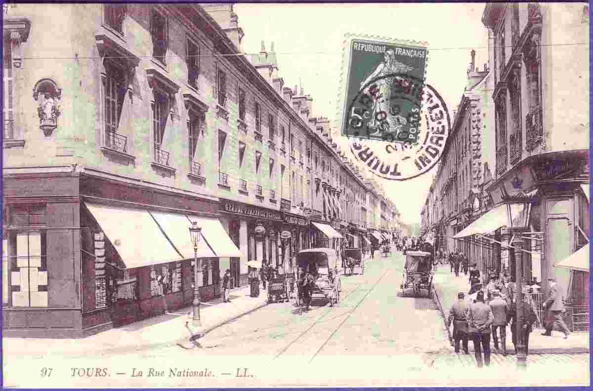 Tours. Rue Nationale