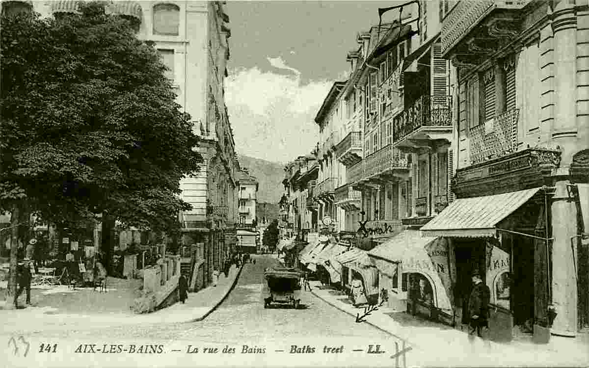 Aix-les-Bains. Rue des Bains