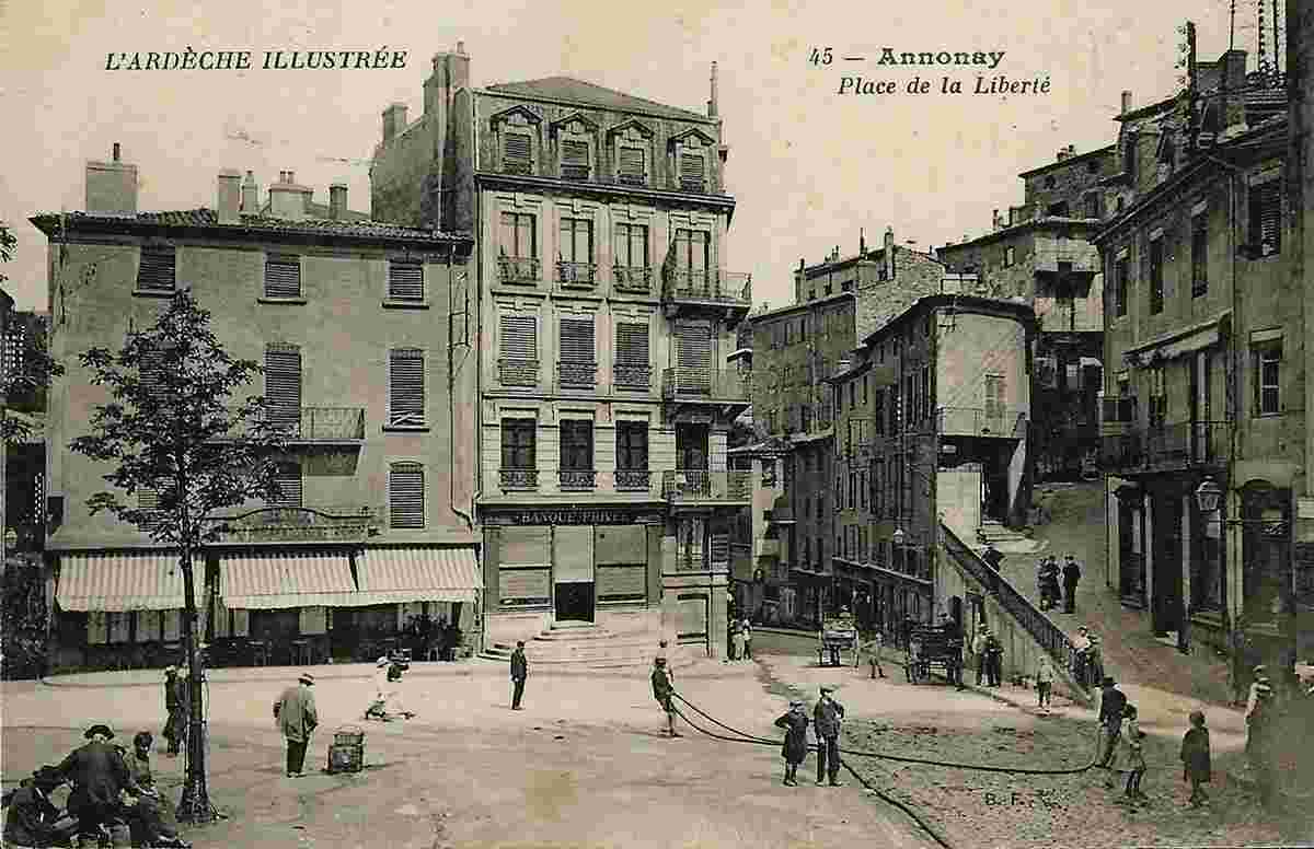 Annonay. Place de la Liberté