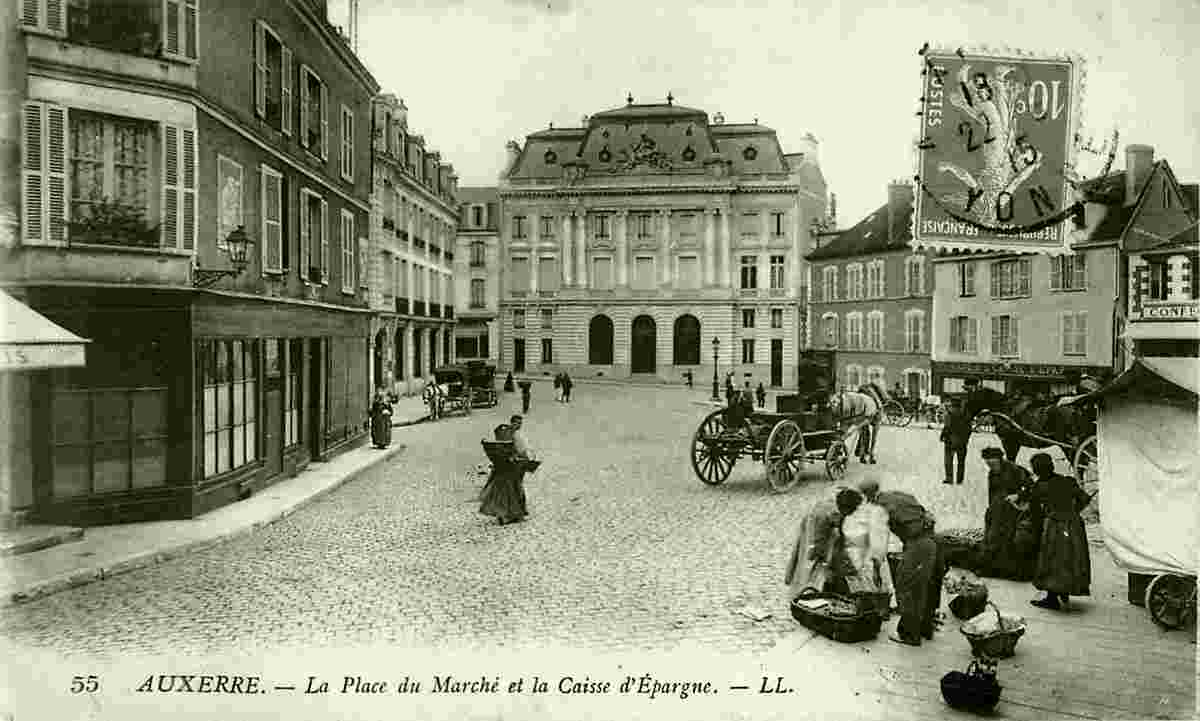 Auxerre. La Place du Marché