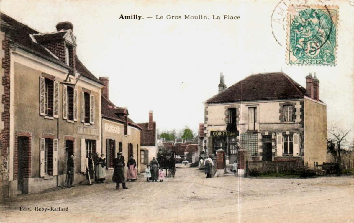 Amilly. Le Gros Moulin - La Place
