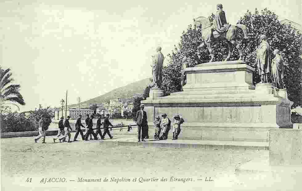 Ajaccio. Monument de Napoléon