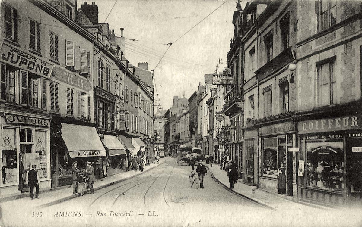 Amiens. Rue Duméril - Spécialité de Jupons, Coiffeur