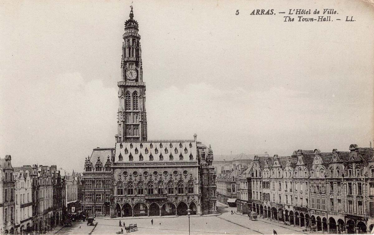 Arras. L'Hôtel de Ville
