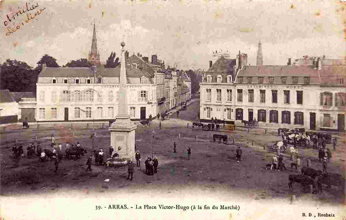 Arras. La Place Victor-Hugo