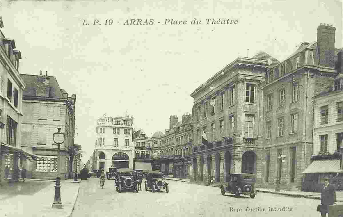 Arras. Place du Théâtre