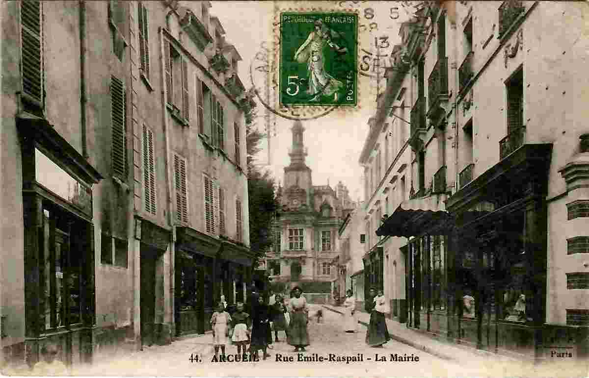 Arcueil. Rue Émile Raspail - La Mairie