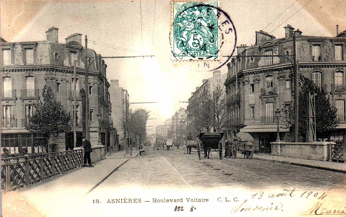 Asnières-sur-Seine. Le Boulevard Voltaire