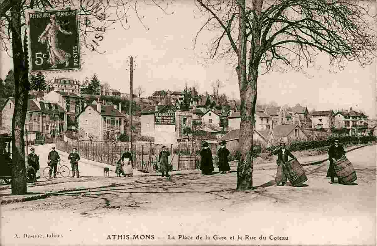 Athis-Mons. La Place de la Gare et la rue du Coteau