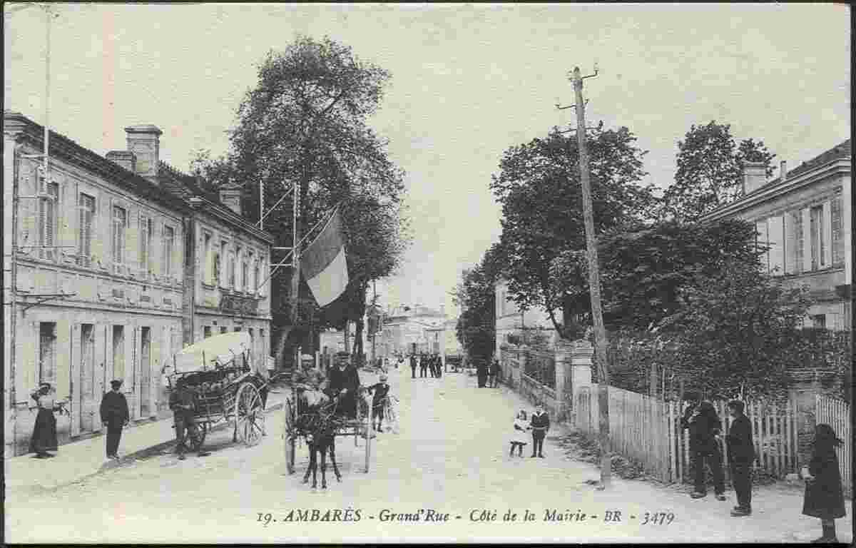 Ambarès-et-Lagrave. La Grand' Rue, Côté de la Mairie