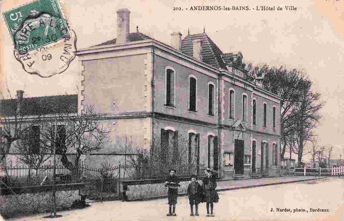 Andernos-les-Bains. L'Hôtel de Ville, 1909
