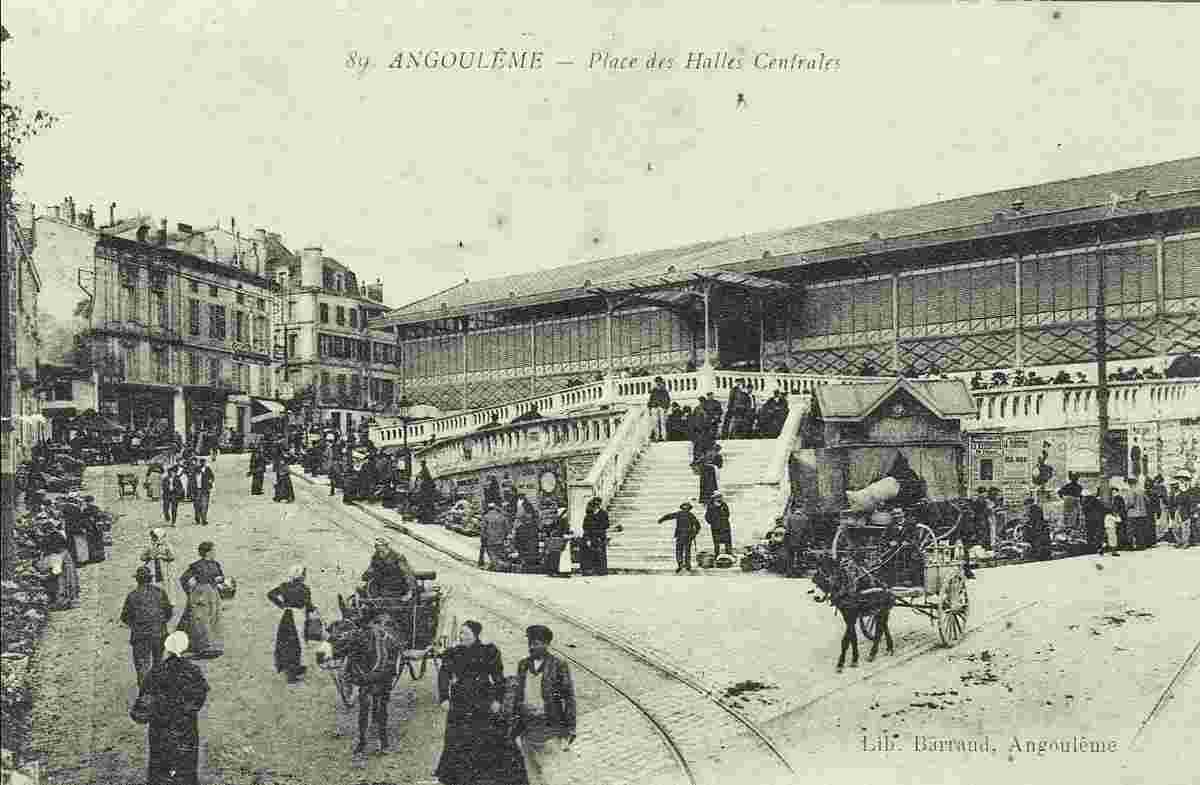 Angoulême. La Place des Halles Centrales