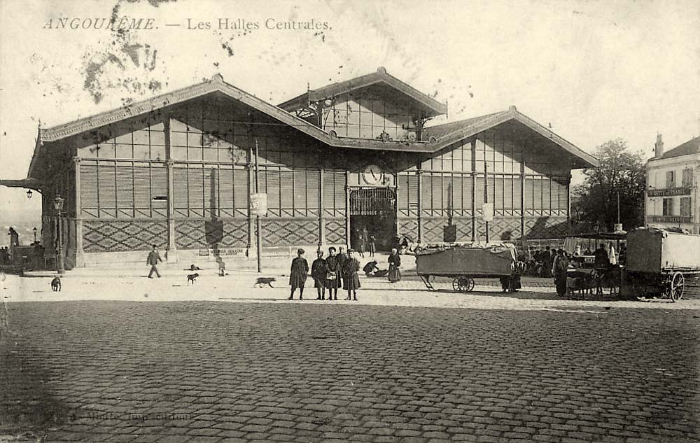 Angoulême. Les Halles Centrales (le Marché couvert)
