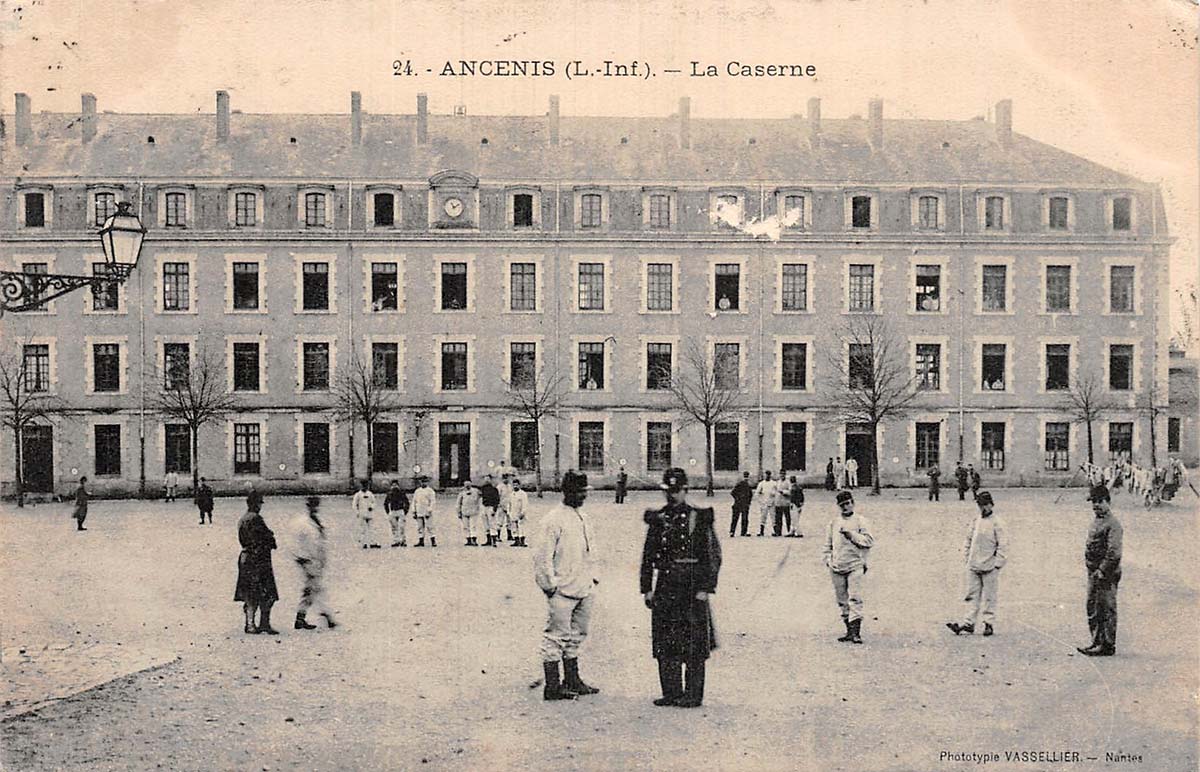 Ancenis-Saint-Géréon. Caserne du 64e Régiment d'Infanterie, 1912