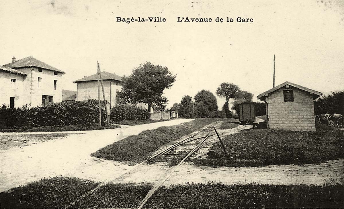 Bâgé-la-Ville. Avenue de la Gare