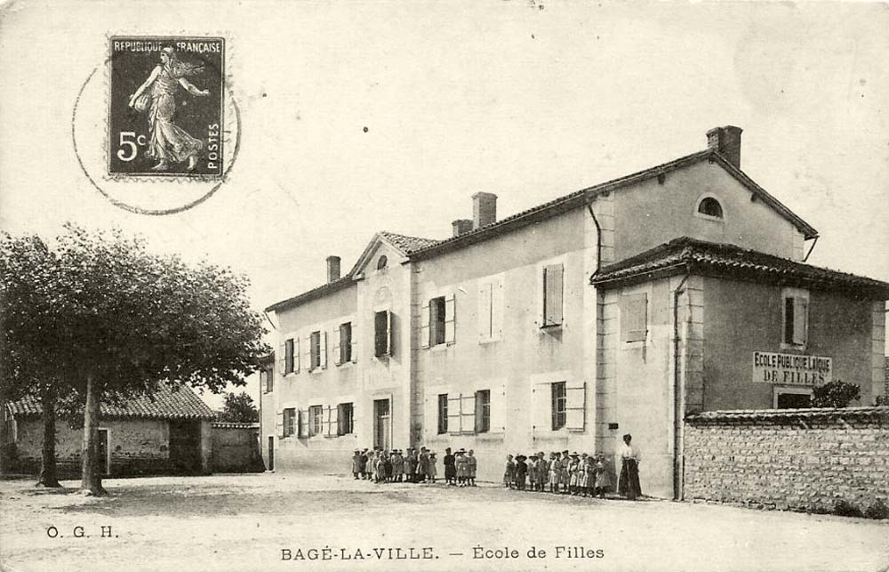Bâgé-la-Ville. École des Filles