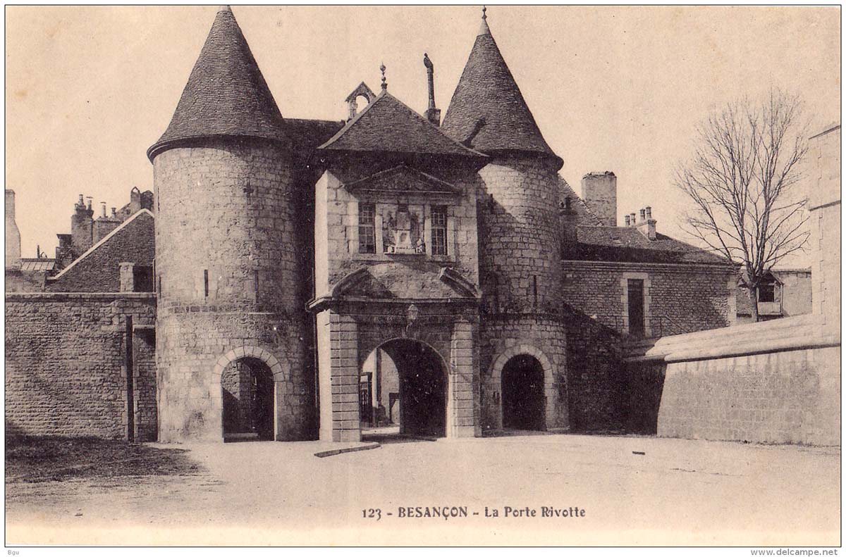Besançon. La Porte Rivotte