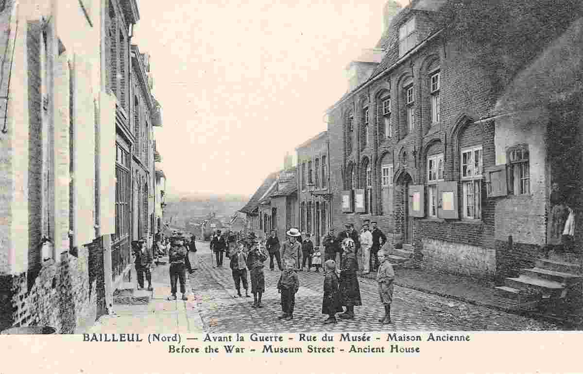 Bailleul. Rue du Musée, Maison Ancienne