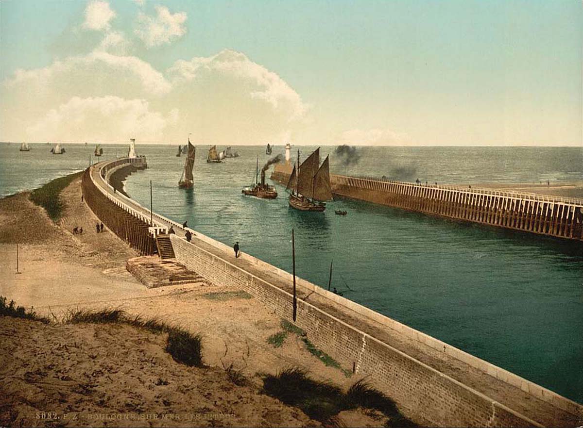Boulogne-sur-Mer. The piers, 1890