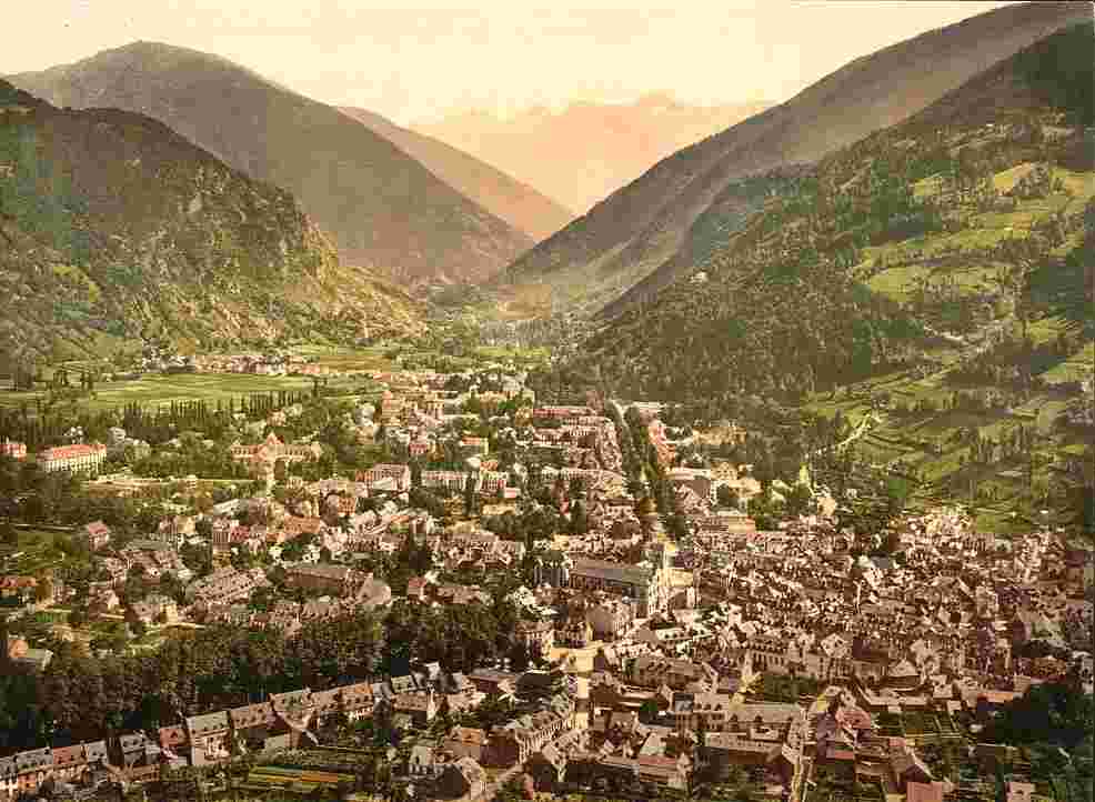 Bagnères-de-Luchon. Vue générale, 1890