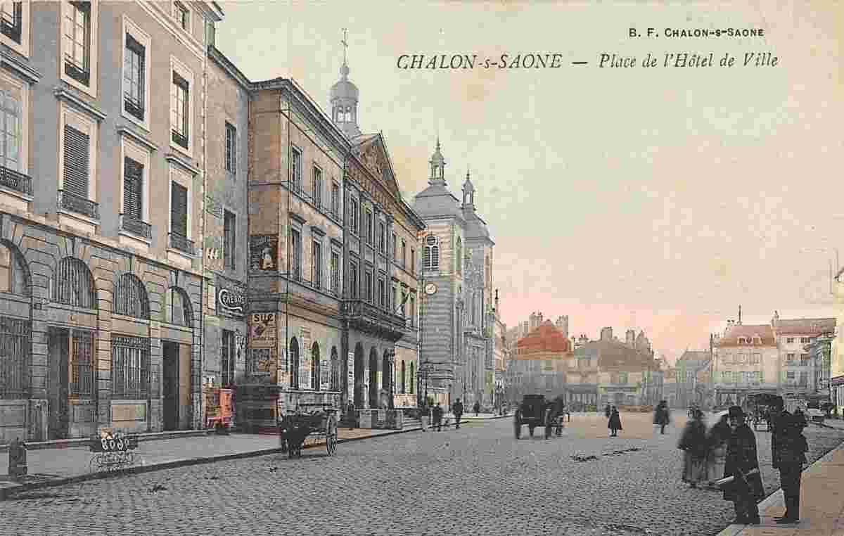 Chalon-sur-Saône. Place de l'Hôtel de Ville