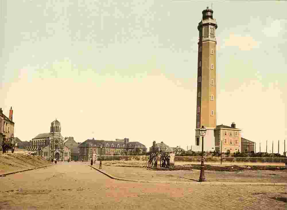 Calais. Le phare et l'église Saint-Pierre, 1890