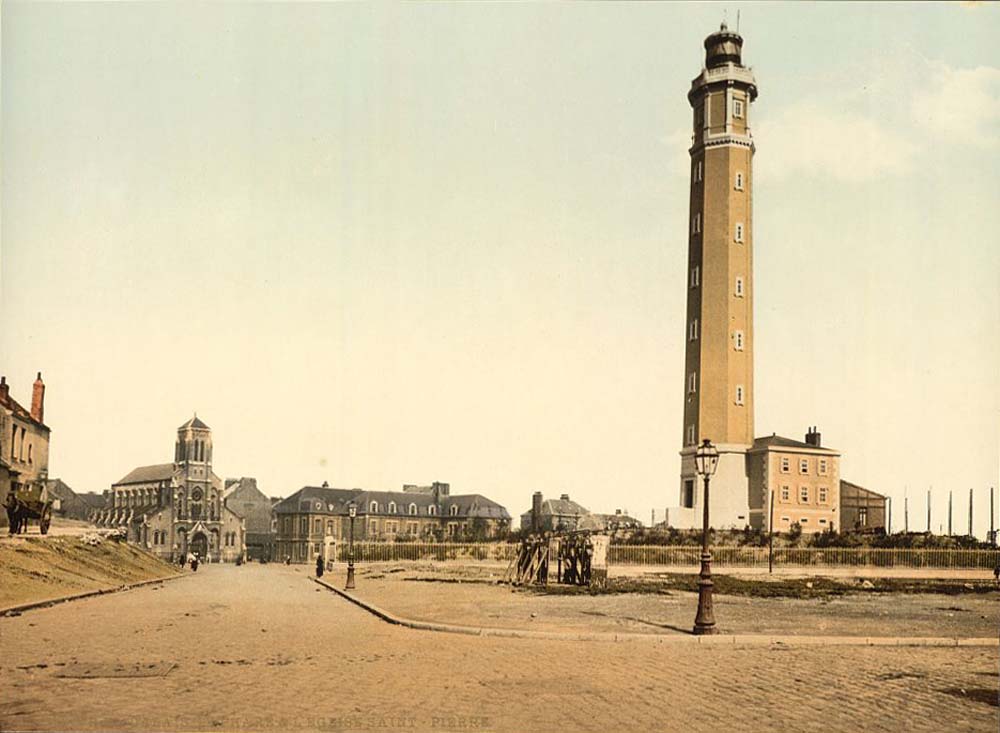 Calais. Le phare et l'église Saint-Pierre, 1890
