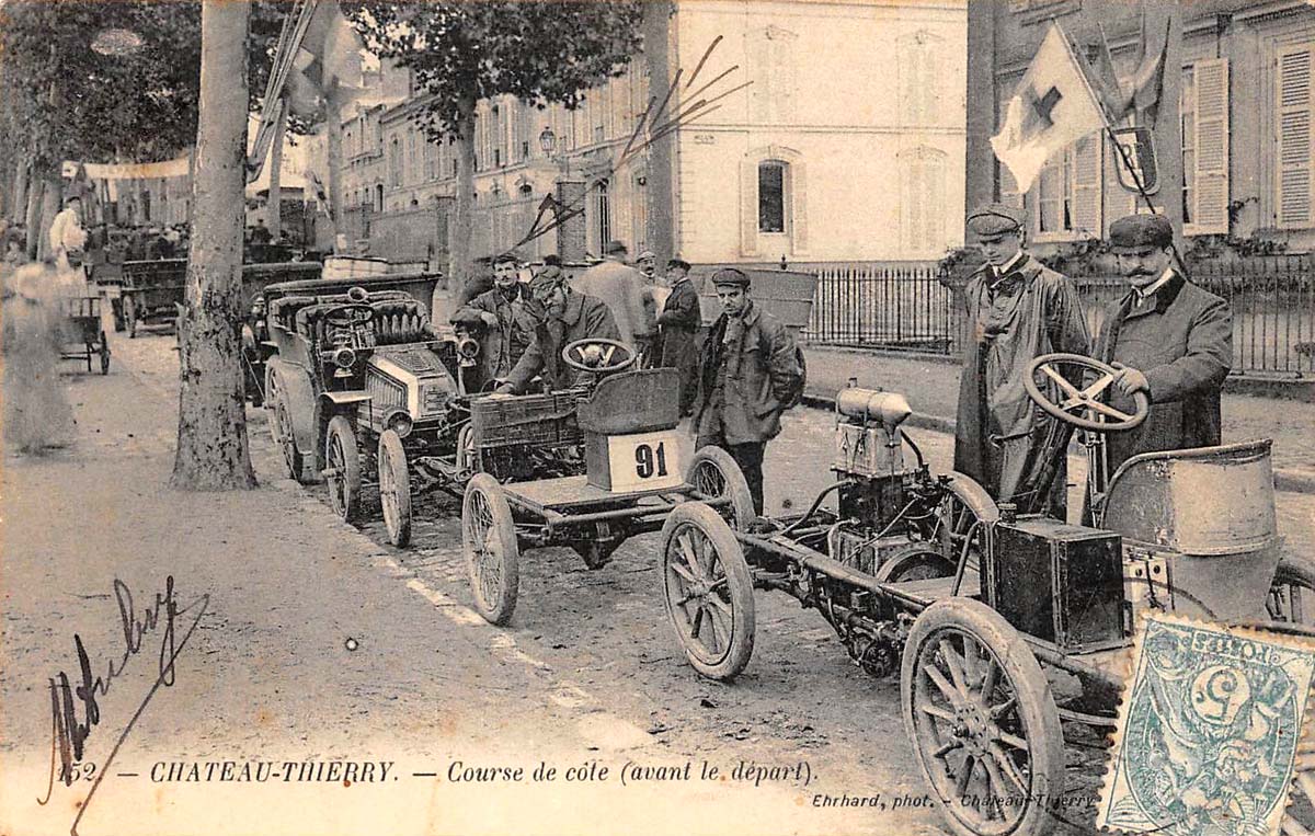 Château-Thierry. Course de Côte (avant le départ)