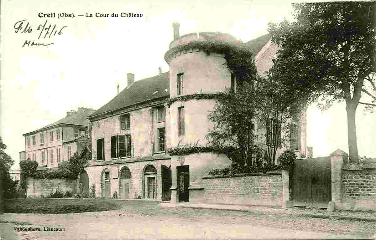 Creil. La Cour du Château