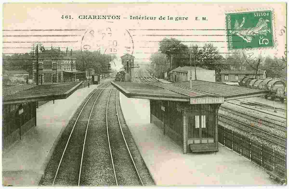 Charenton-le-Pont. Vue intérieur de la Gare