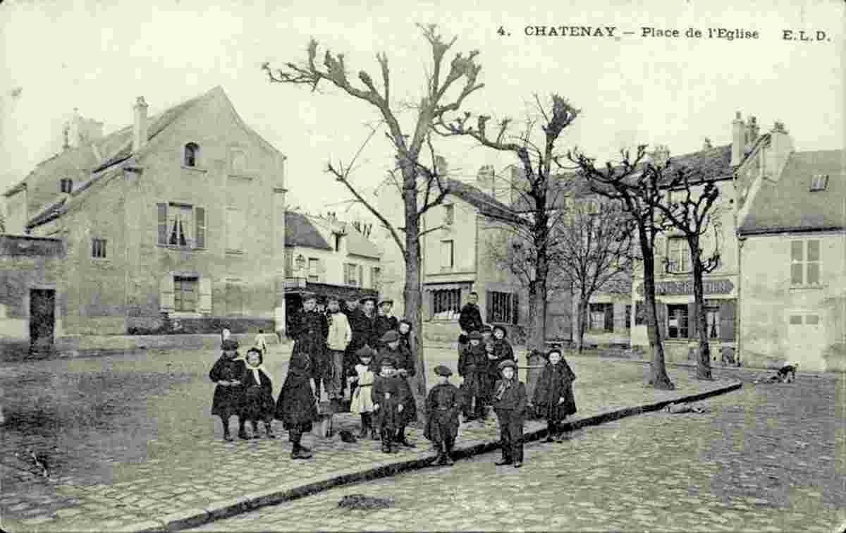 Châtenay-Malabry. Place de l'Église
