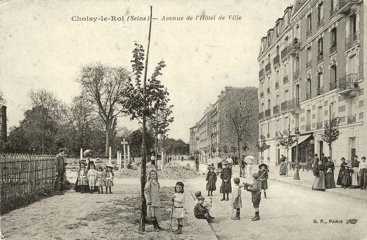 Choisy-le-Roi. Avenue de L'Hôtel de Ville