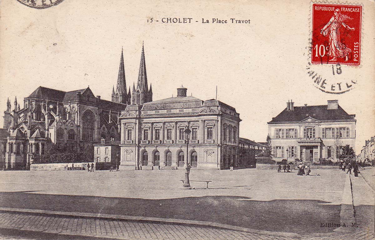 Cholet. La Place Travot