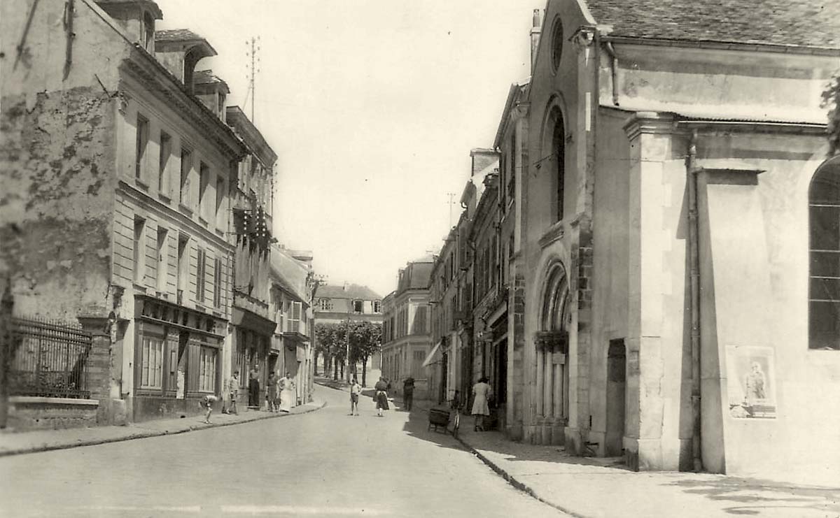 Deuil-la-Barre. Rue de l'Église